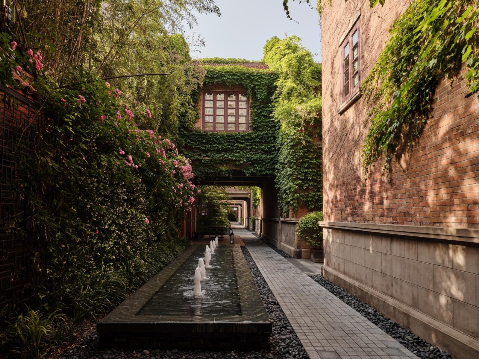 Capella Shanghai, Jian Ye Li — photo 6
