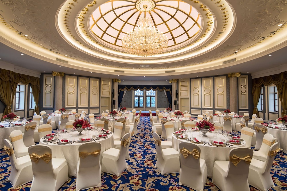 Radisson Blu Forest Manor Shanghai Hongqiao — photo 4
