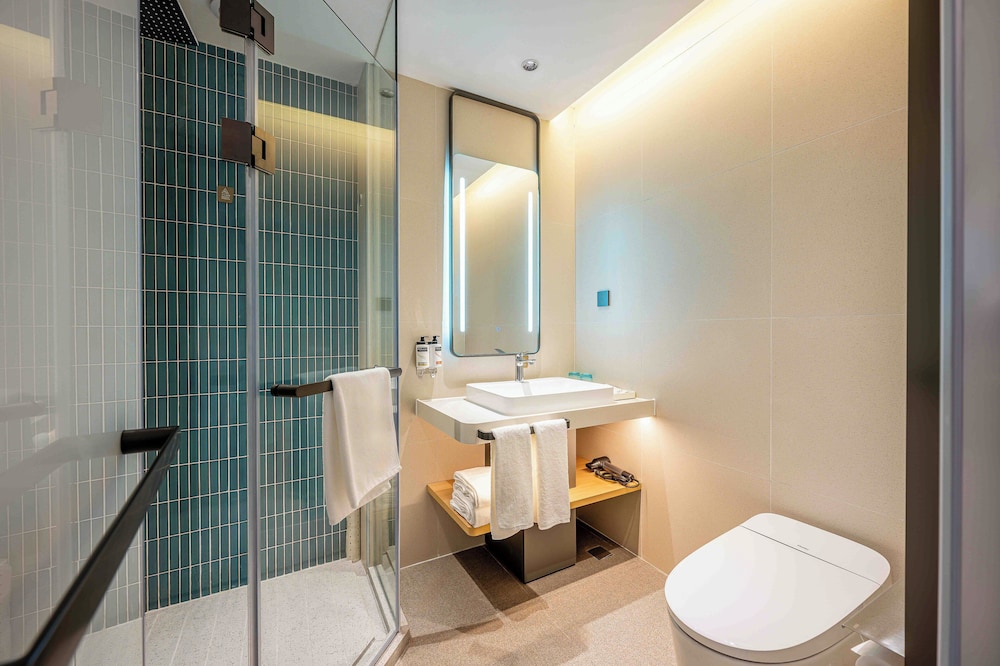 Holiday Inn Express Shanghai PVG Zhuqiao by IHG — photo 3